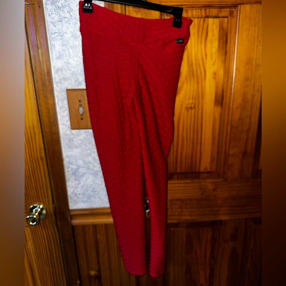 Lici Fit Red Scrunch Leggings